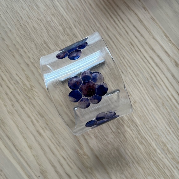 Vintage Reverse Carved Painted Flowers Clear Lucite Cuff Bracelet - Picture 2 of 5